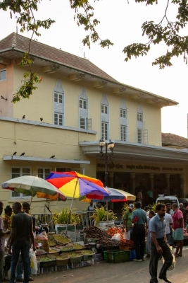 Discover the Vibrant World of Kandy Street Food